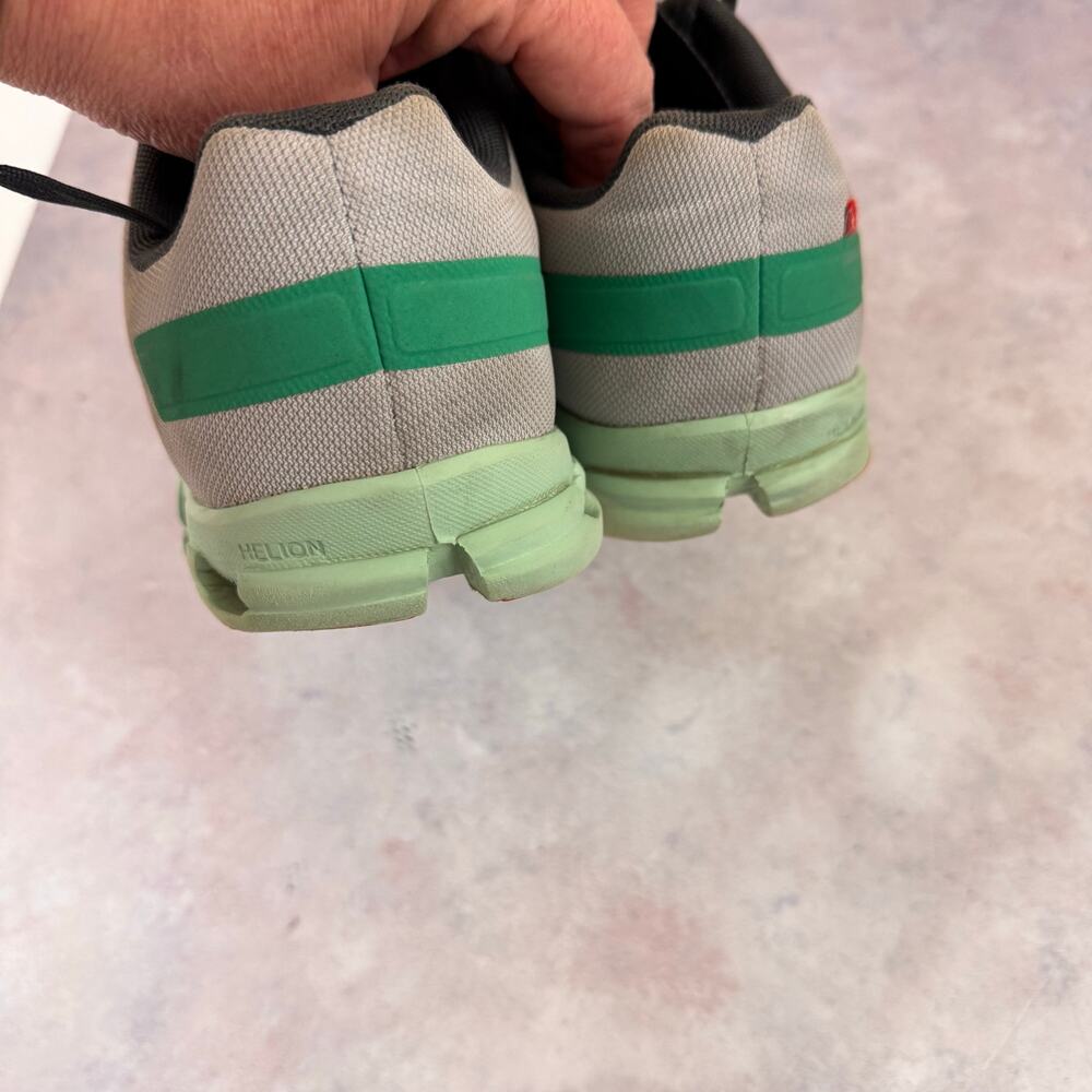 On Running Cloud Cloudflow Gray Size 9.5 Women's … - image 8